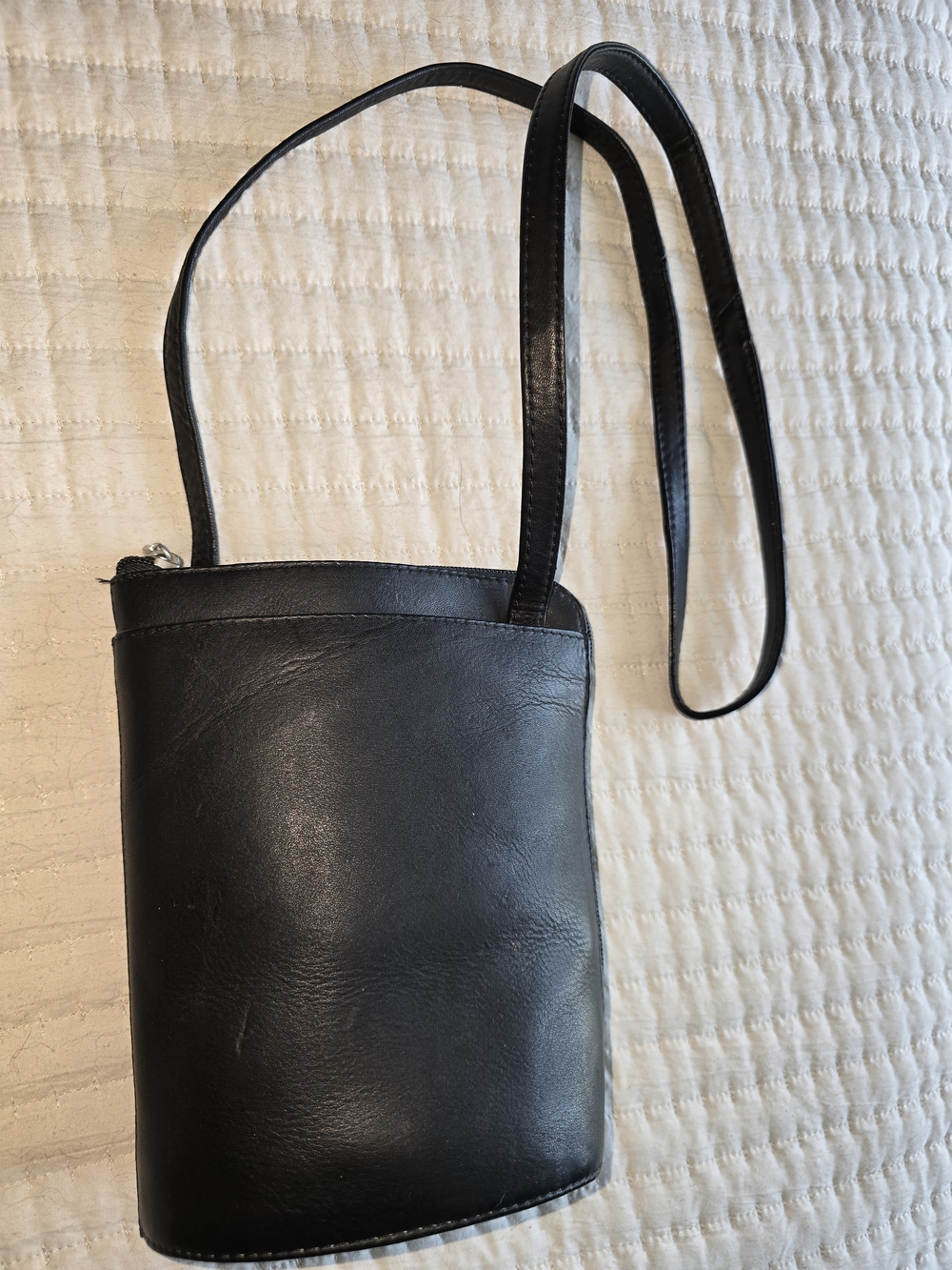 Wilsons Vintage 90s Leather Black Crossbody Shoulder Bag